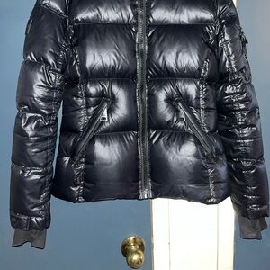 Women's Black Puffer Jacket